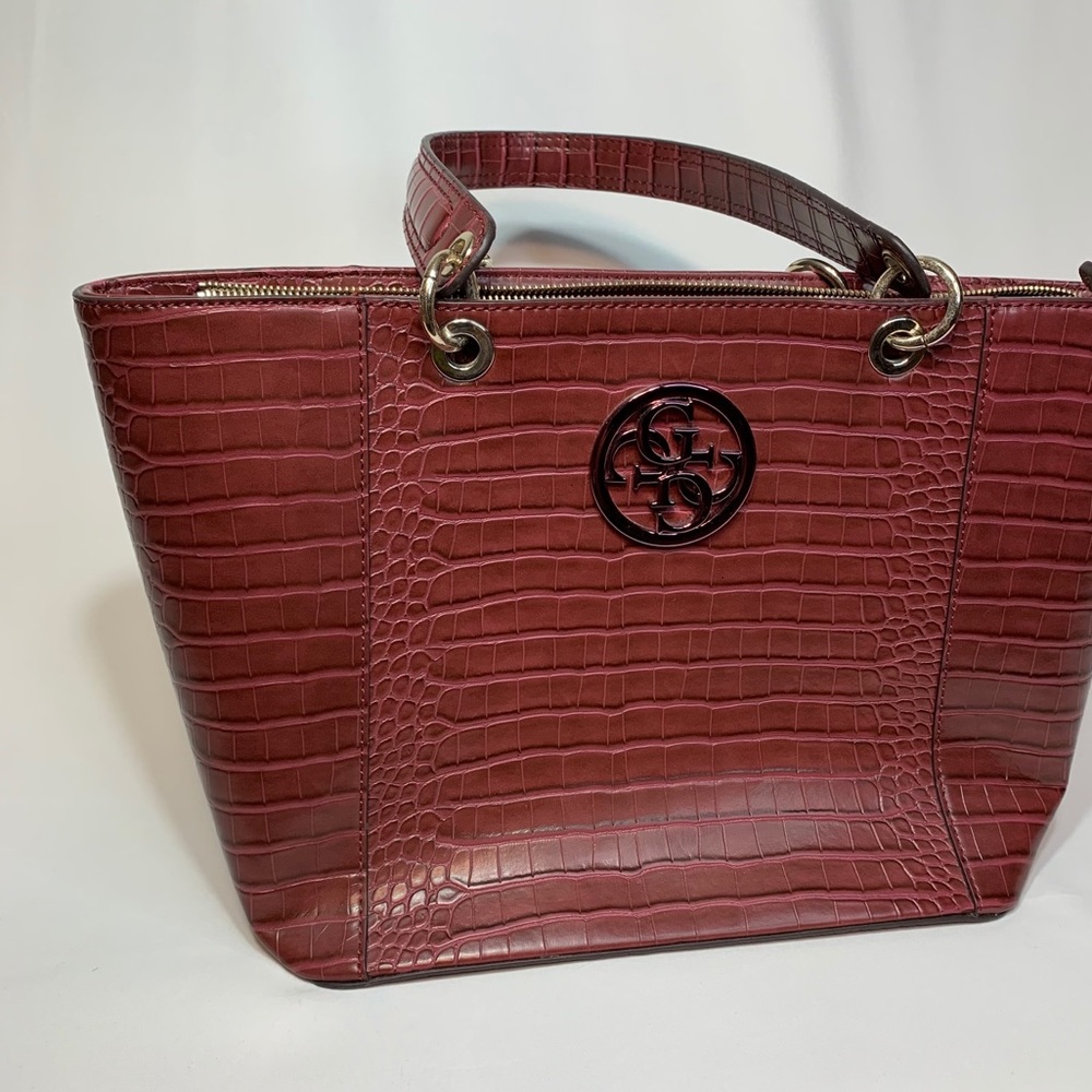 NWOT Guess Burgundy Faux Croc Tote - Picture 2 of 12